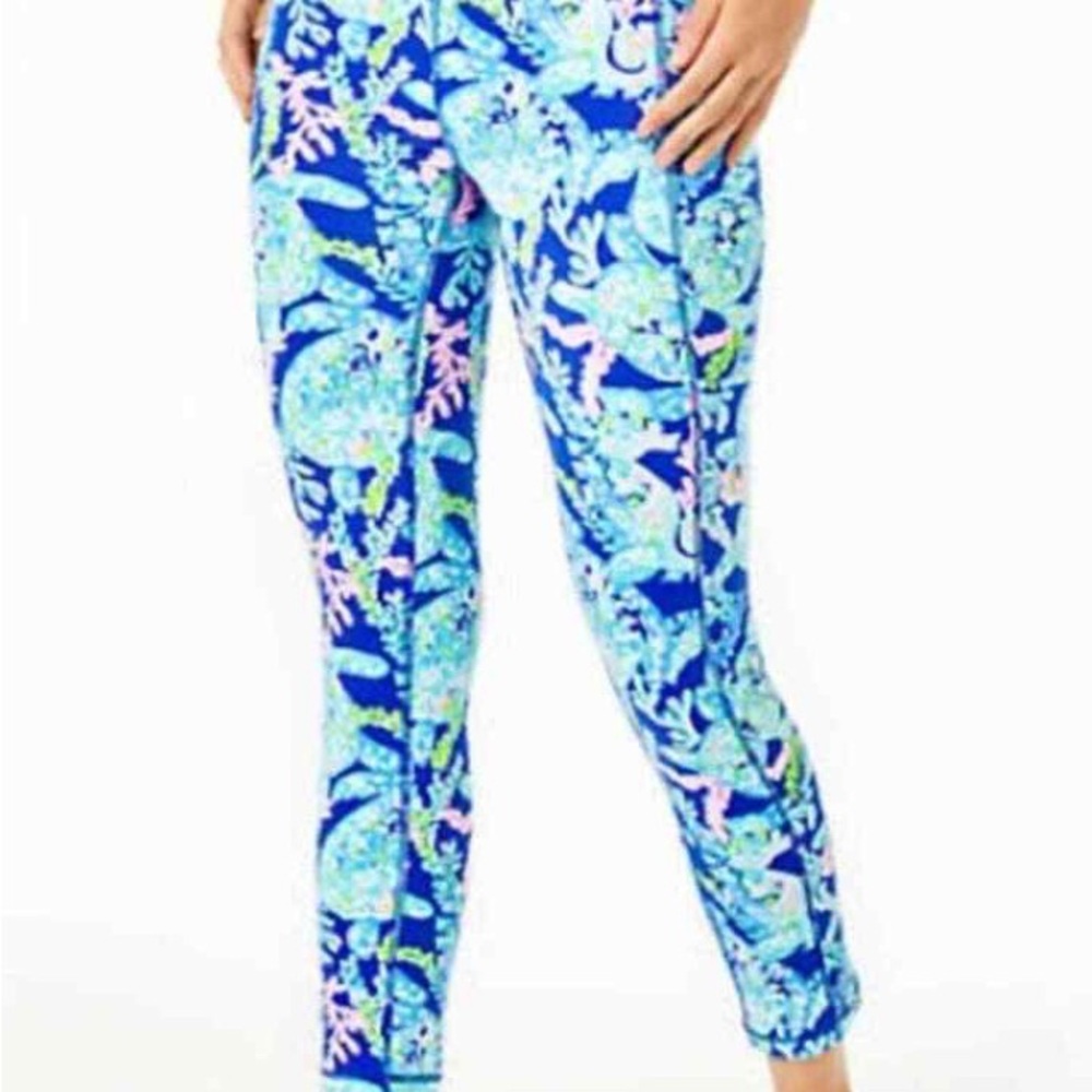 LILLY PULITZER XS - Weekender High Rise Midi Leggings - sea turtle print